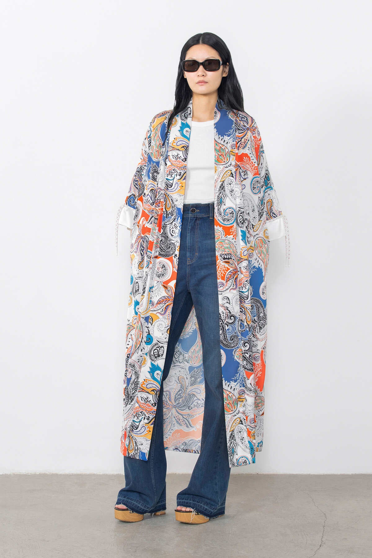 Bağcık Detaylı Belden Seyyar Kuşaklı Kolları Bantlı Kimono