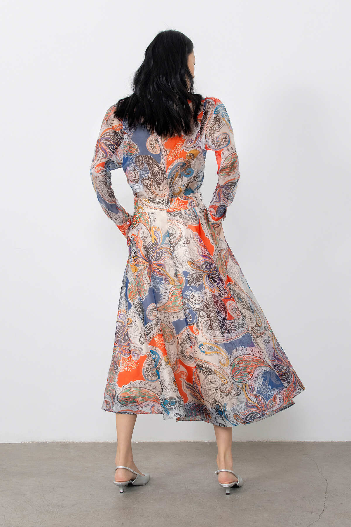 Desenli Organze Kloş Etek