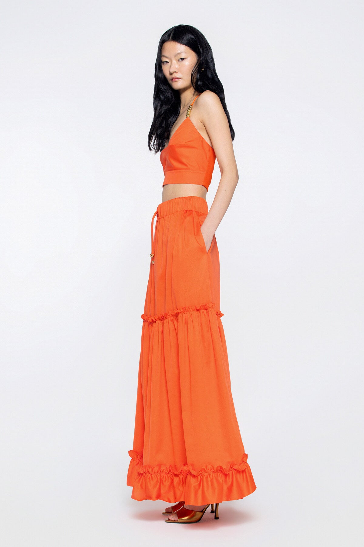 Boyundan Bağlamalı Boncuk Detaylı Arkası Fermuarlı Crop