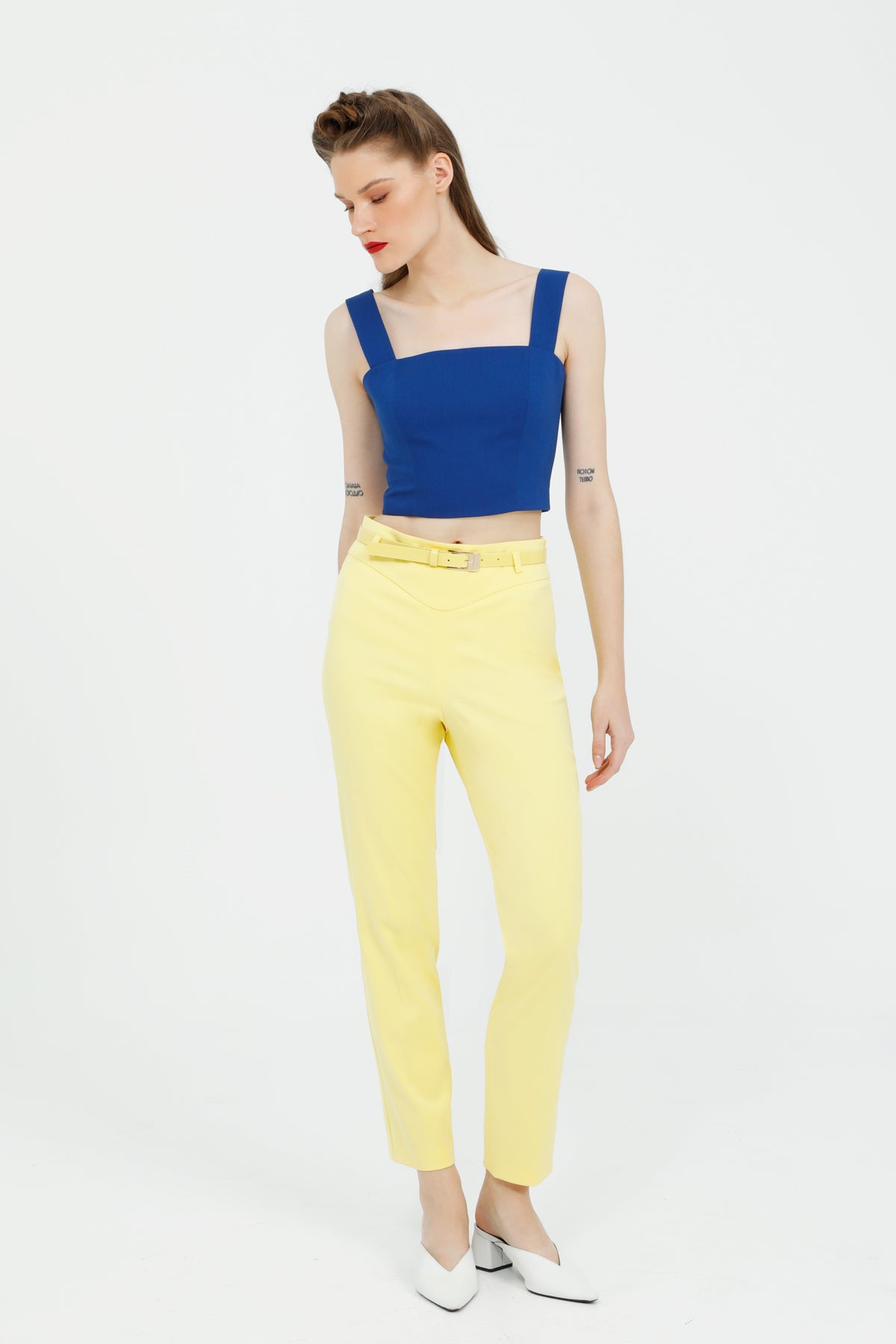 Kalın Askılı Crop Top