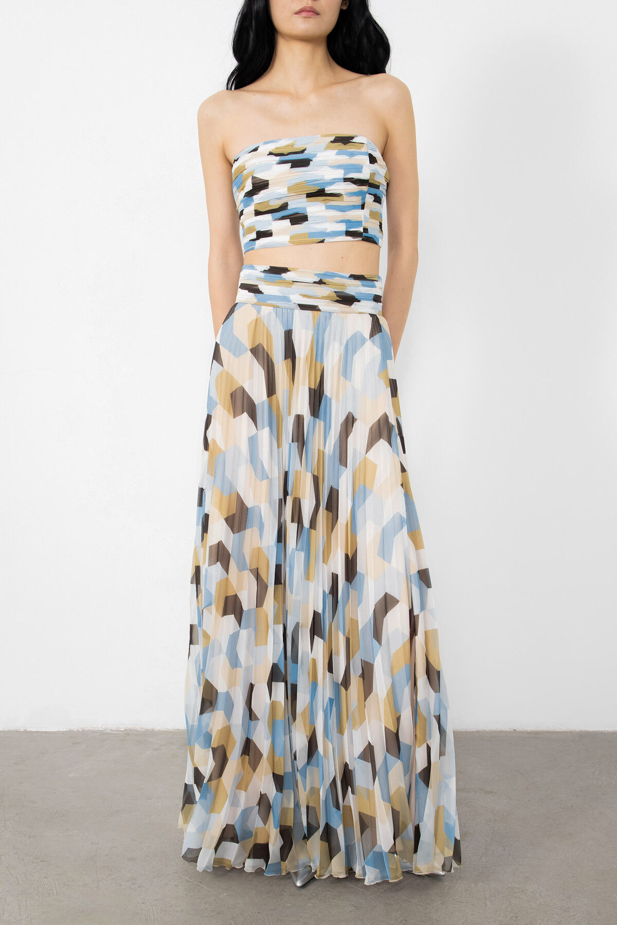 Seyyar Askılı Fermuarlı Crop