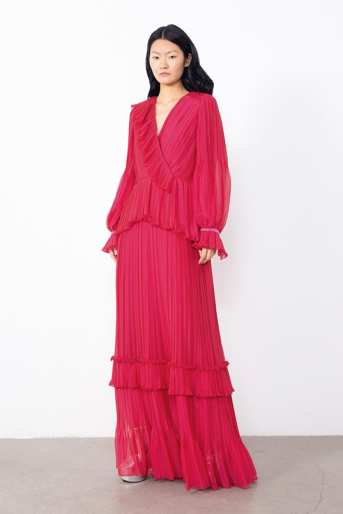 Piliseli V Yaka Uzun Fuşya Elbise