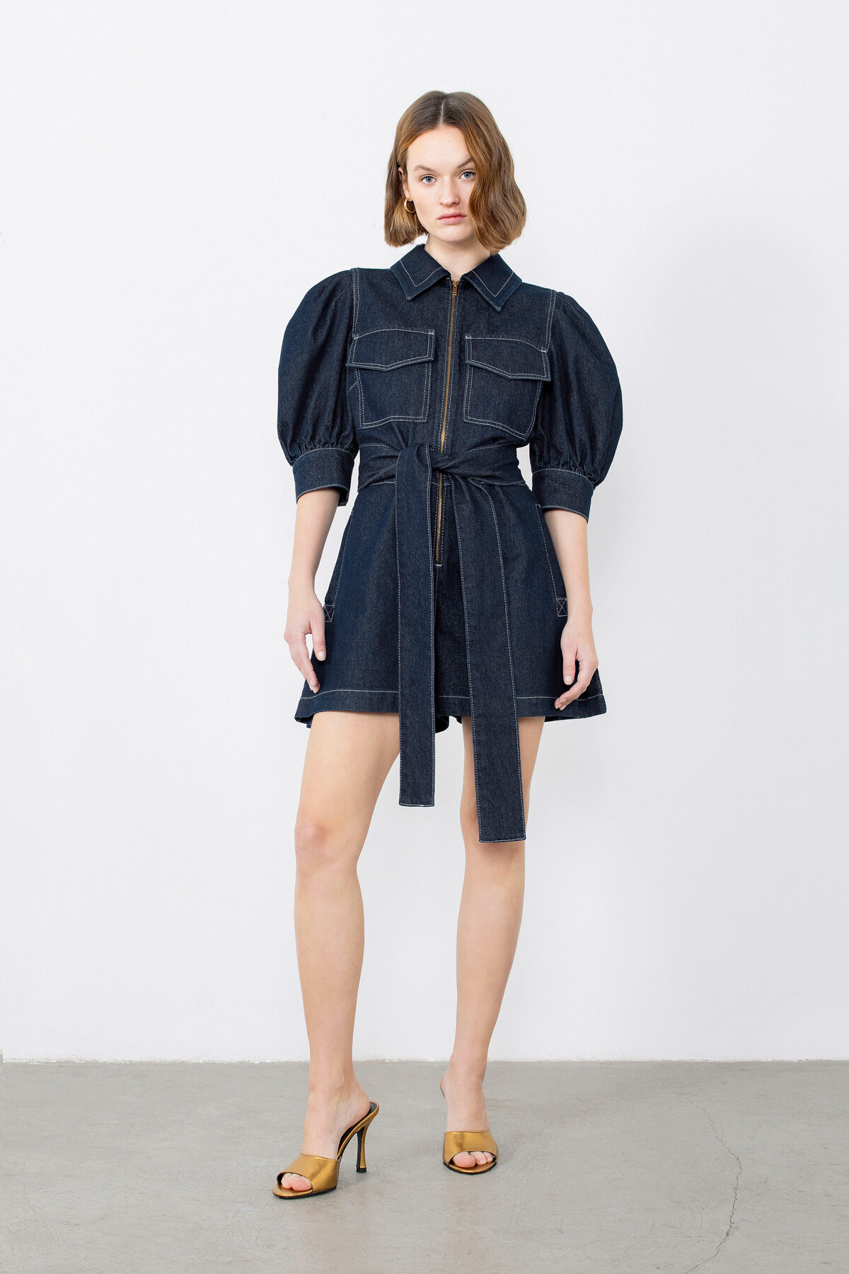 Nakışlı İşleme Detaylı Kuşaklı Jean Tulum