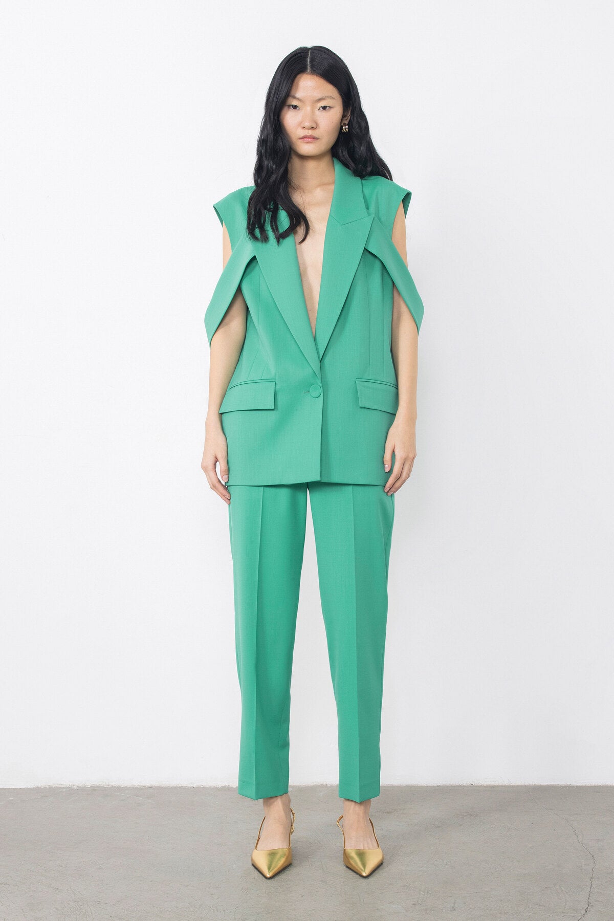 Arka Yırtmaç Düğme Detaylı Yelek