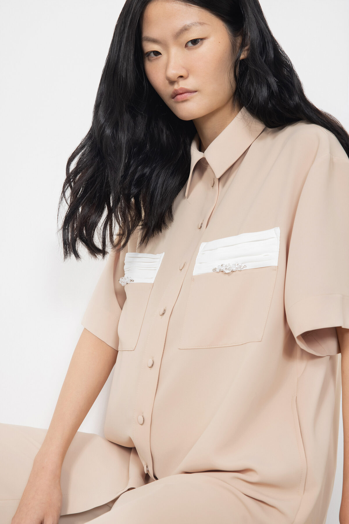 Cepleri Pilise Detaylı İşlemeli Gömlek Mini Elbise