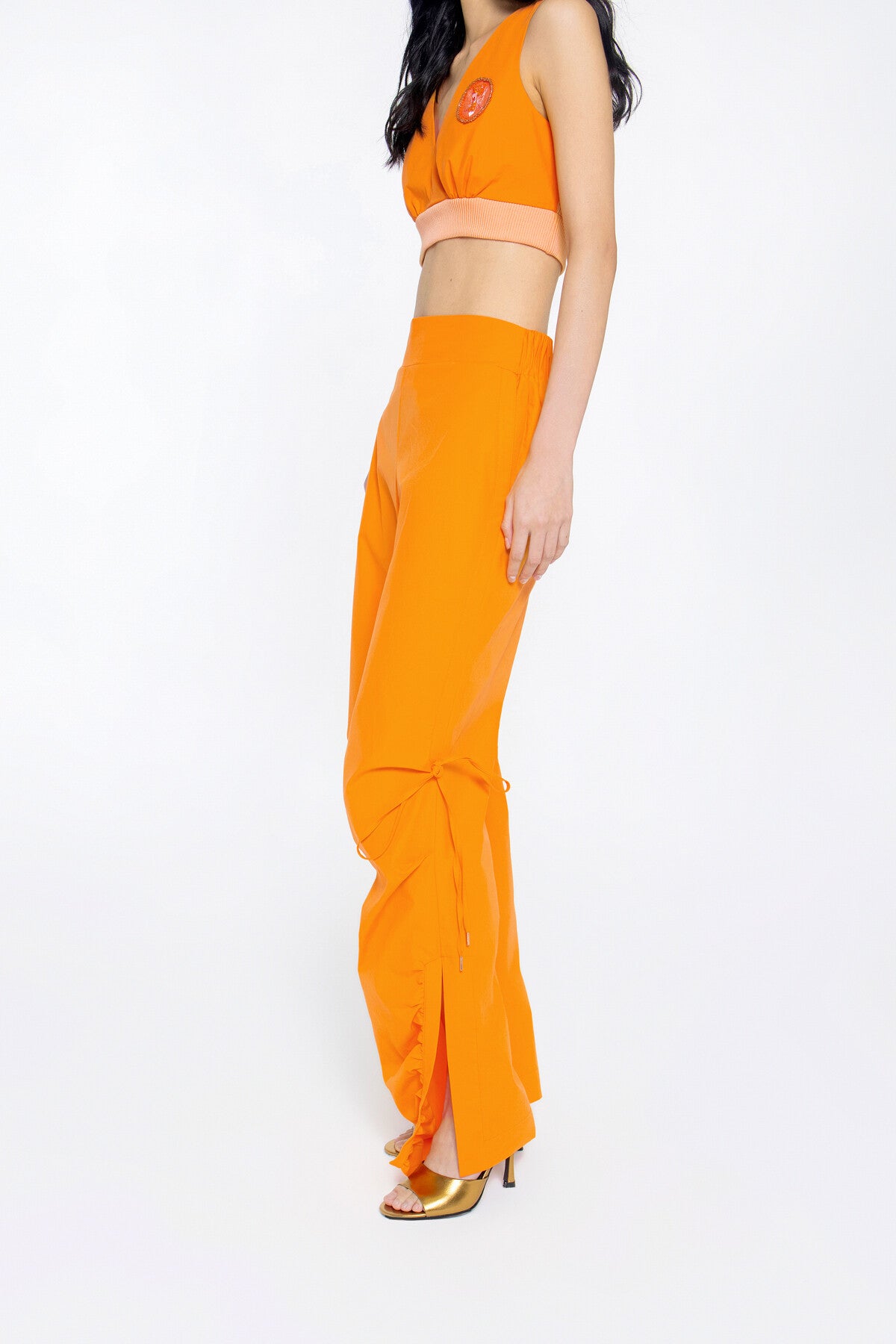 Model Detaylı Paça Yan Dikiş Yırtmaçlı Büzülebilir Arka Bel Hattından Büzgülü Oranj Pantolon