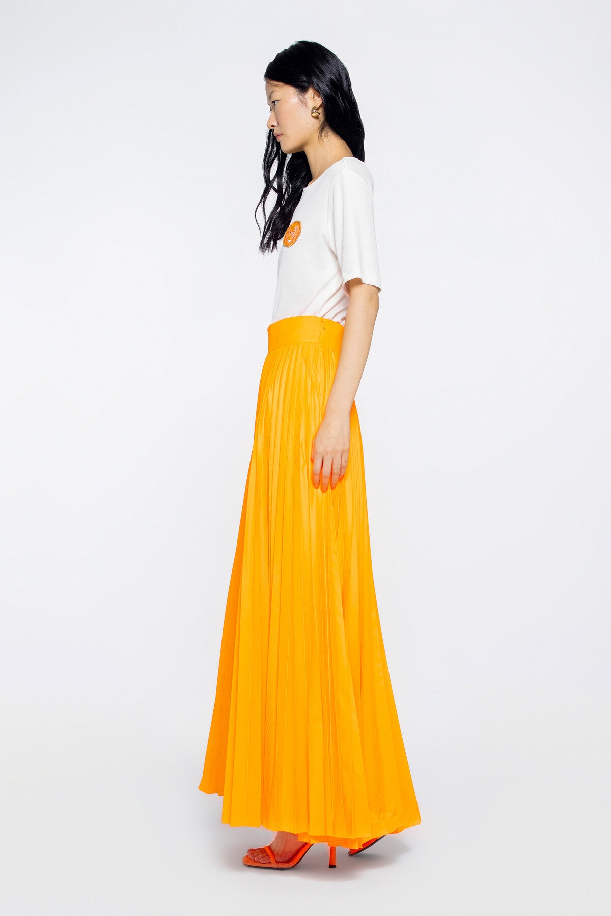 Aplike Nakış Detaylı Basic T-shirt