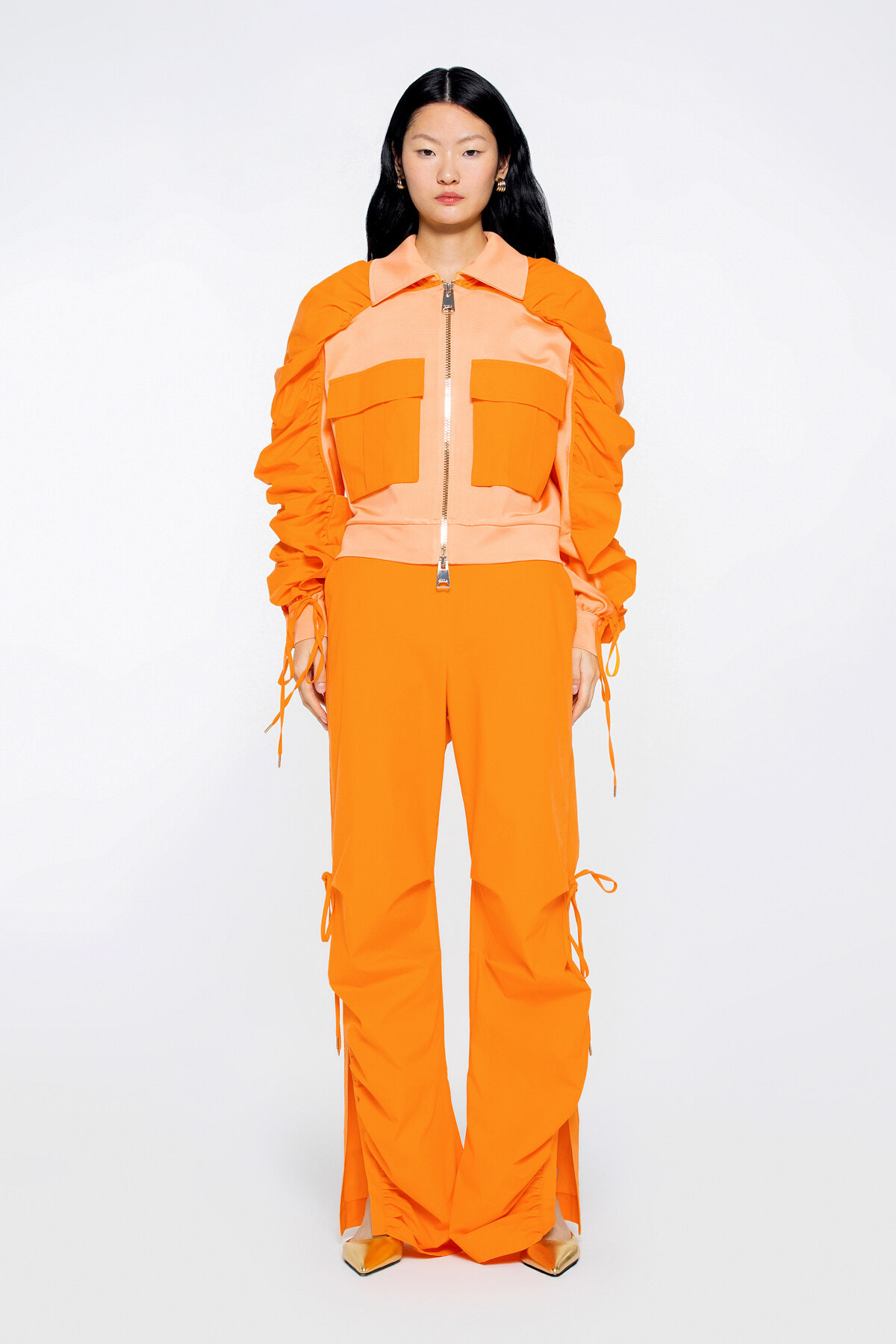 Önden Fermuarlı Cepli Kolları Büzgülü Somon Ceket