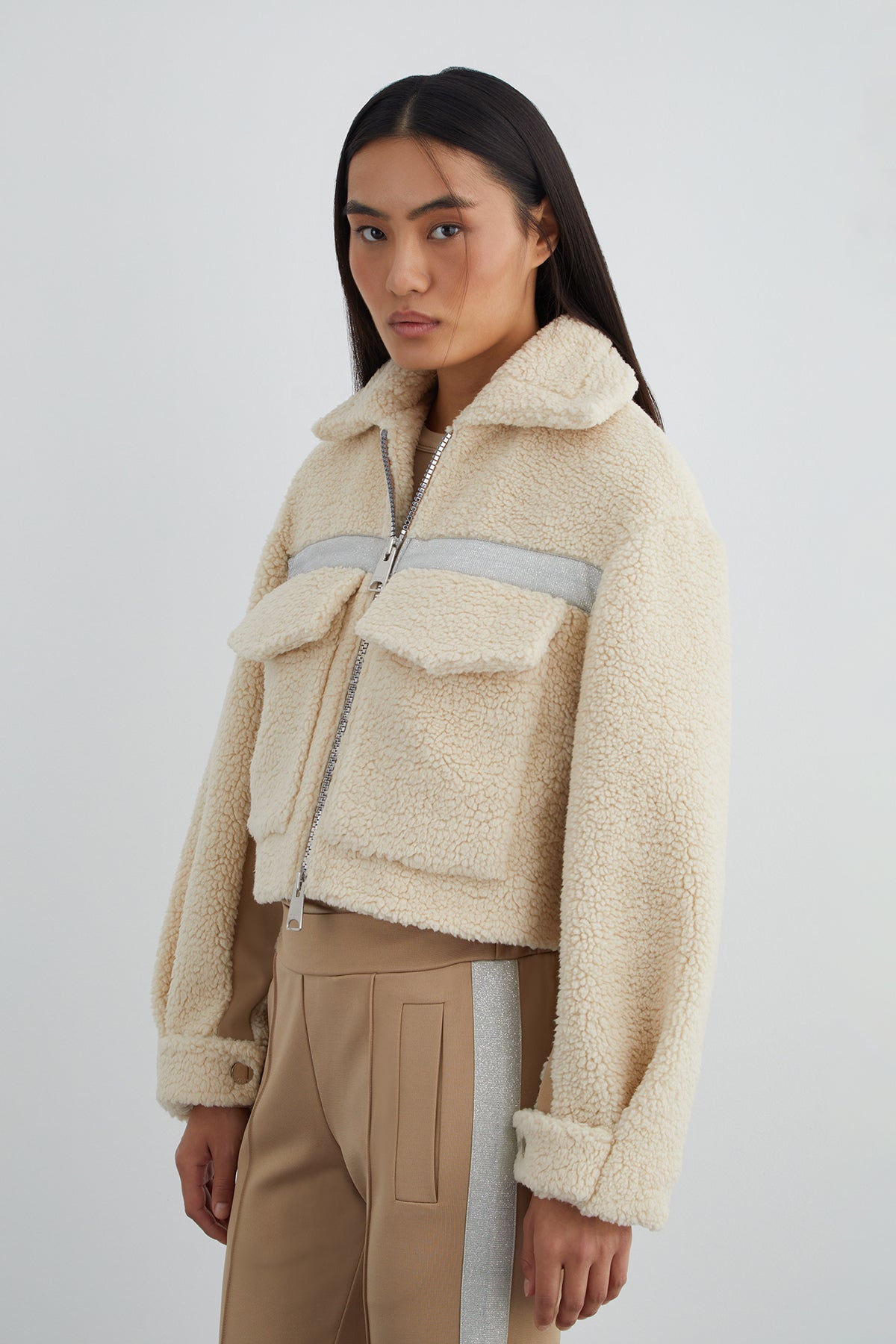Sim Şerit Detaylı Peluş Mont