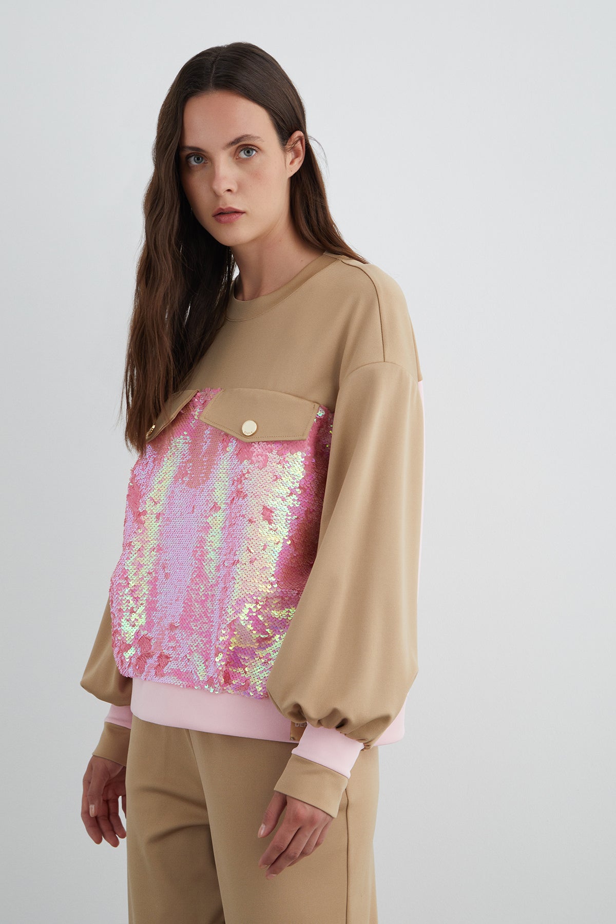 Süs Cep Kapaklı Payet Detaylı Sweatshirt