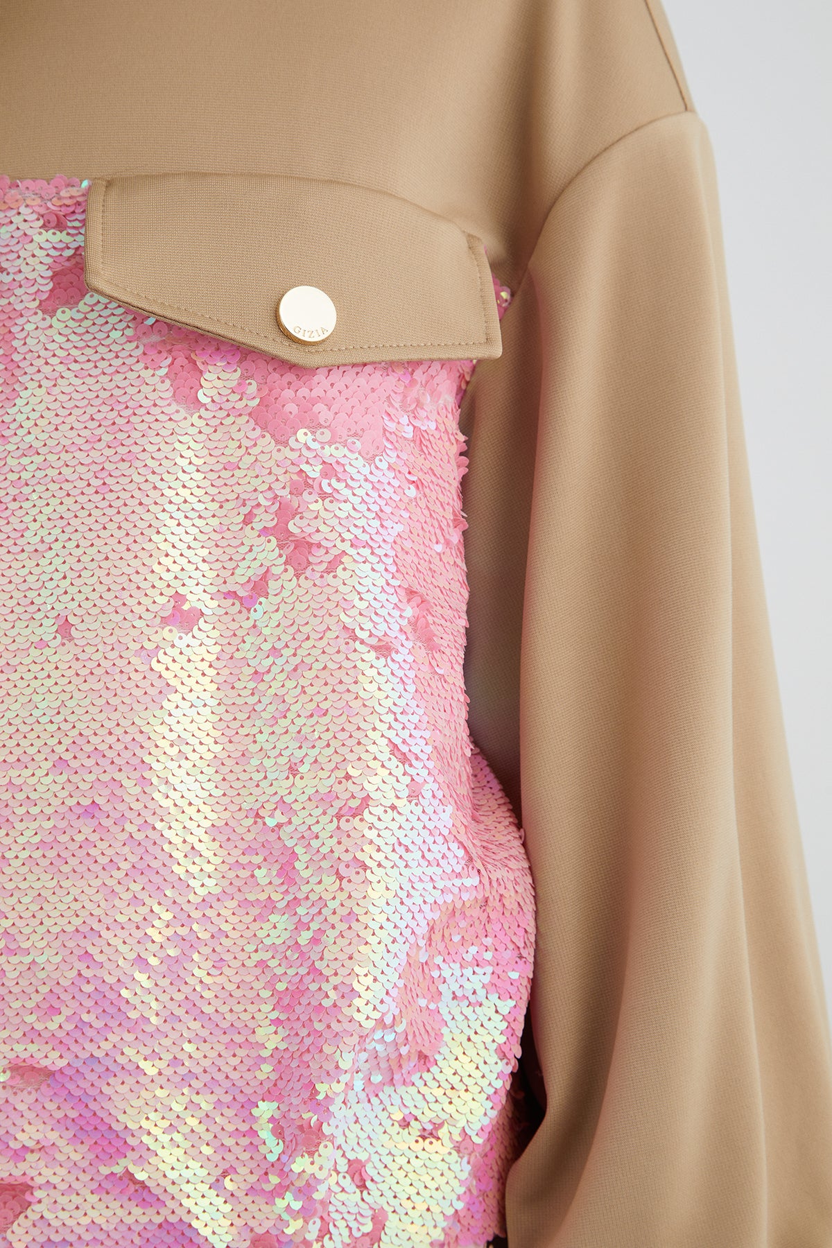 Süs Cep Kapaklı Payet Detaylı Sweatshirt