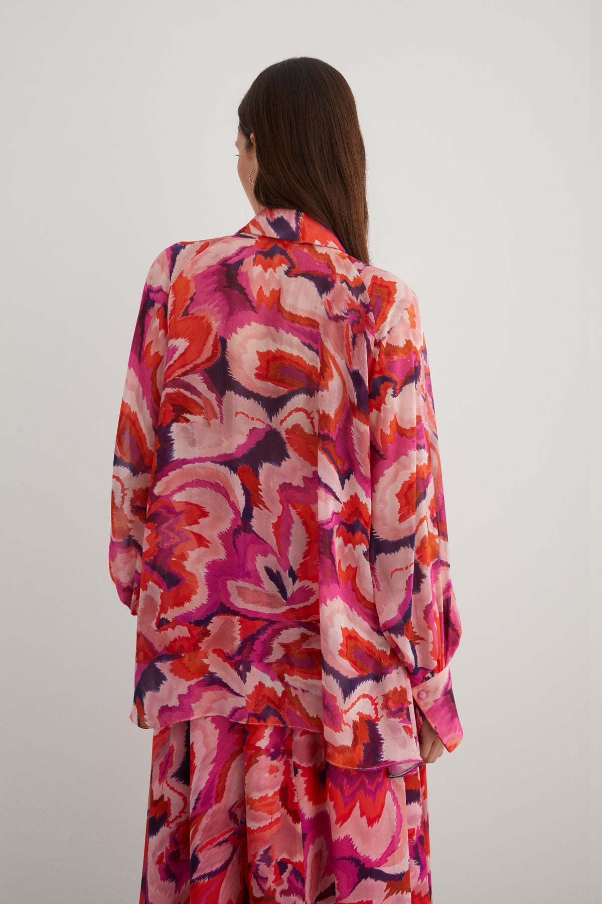 Gizli Kapama Desenli Şifon Bluz