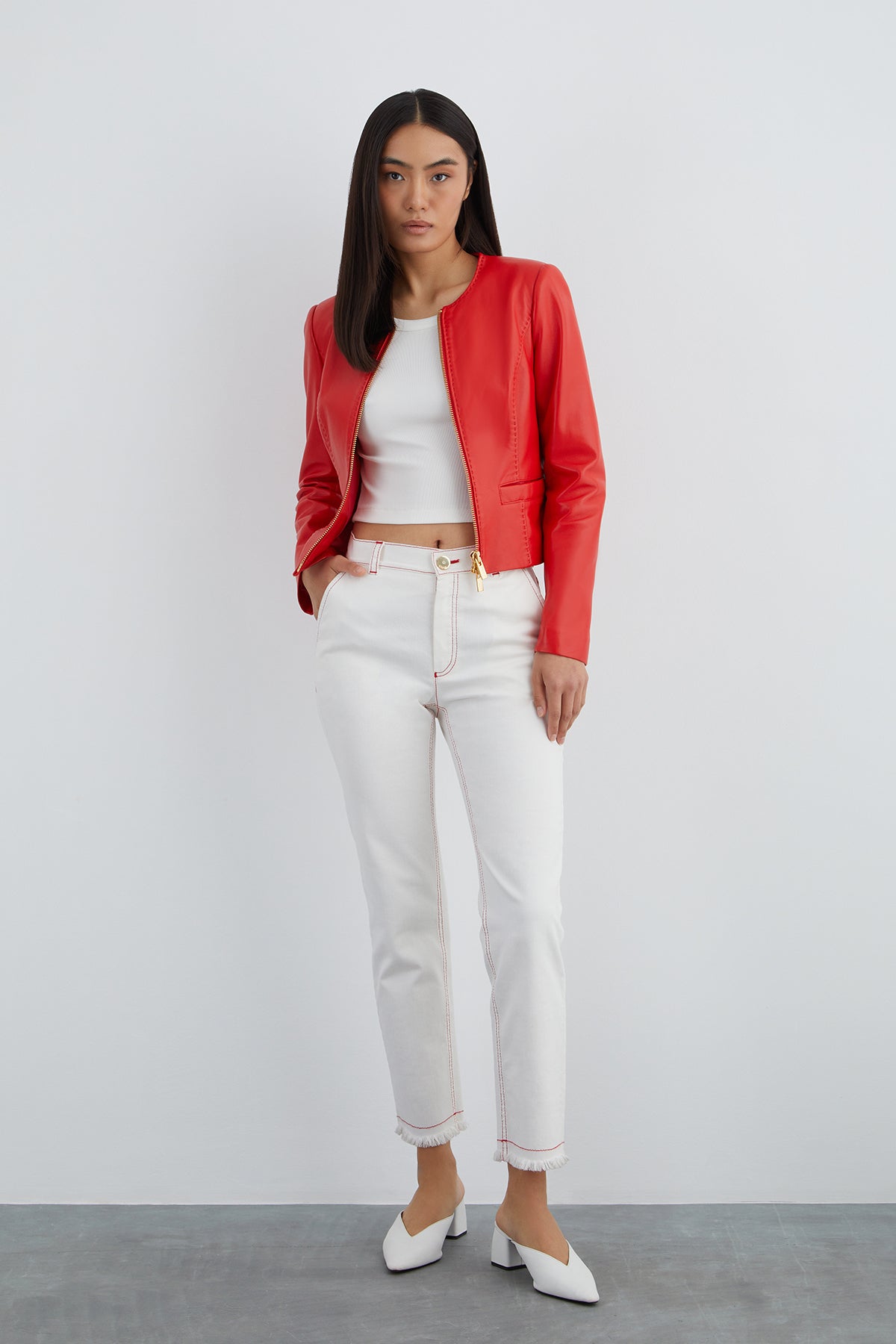 Çift Fermuar Detaylı Arkadan Yırtmaçlı Deri Ceket