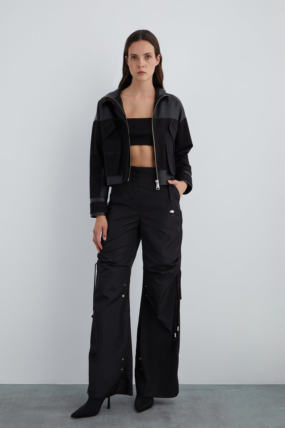 Sim Şerit Detaylı Dik Yaka Ceket