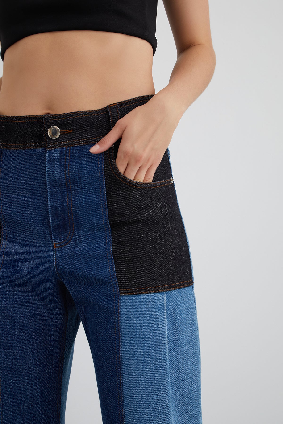 Arka Cep Etiket Detaylı Çok Parçalı Jean Pantolon