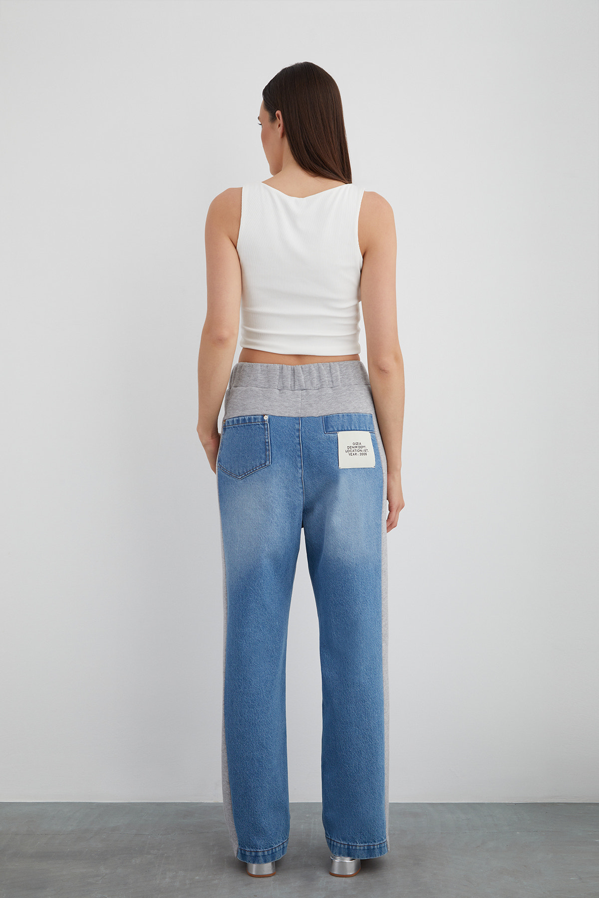 Taşlı Kordon Ve Etiket Detaylı Jean Garnili Şık Pantolon