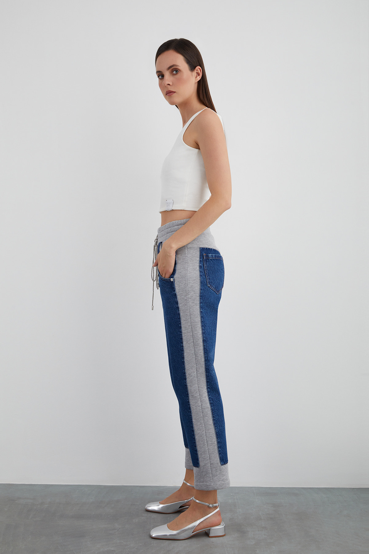 Kordon Detaylı Jean Garnili Beli Lastikli Pantolon