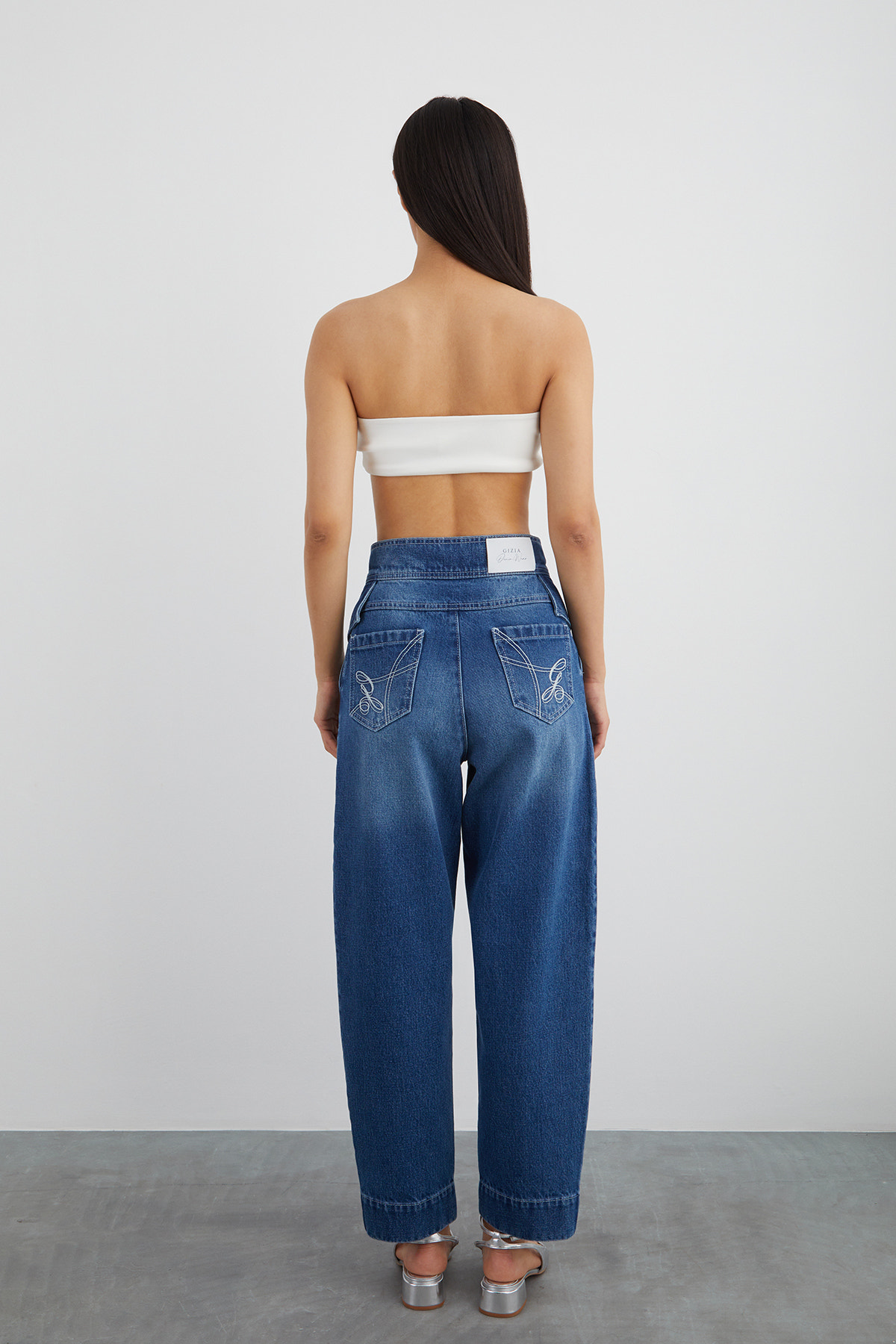 Arka Cep Nakış Detaylı Slouchy Jean Pantolon