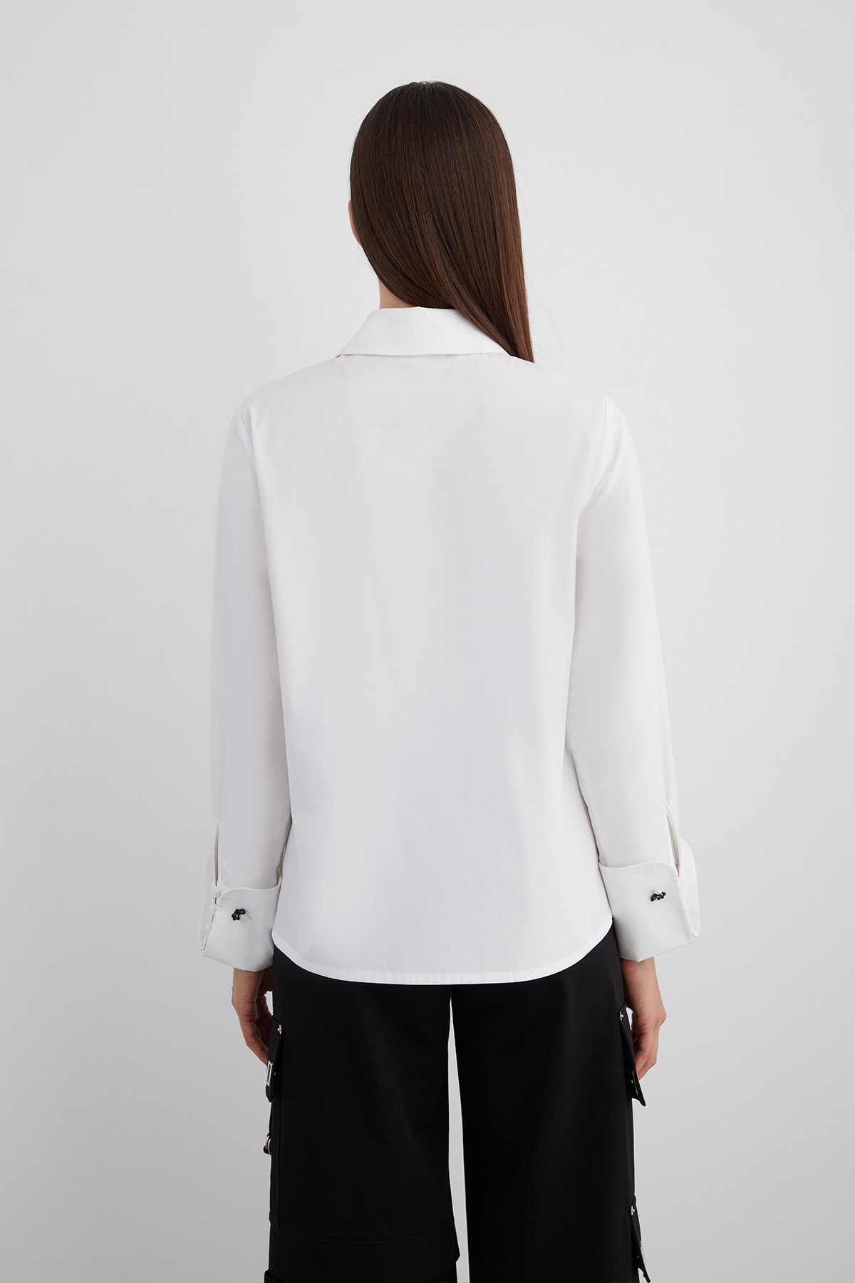 İşlemeli Nakış Detaylı Uzun Kollu Gömlek