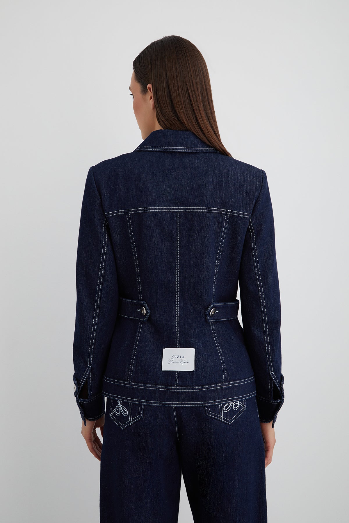 Cepli Ön Kapama Fermuarlı Dikiş Detaylı Jean Ceket