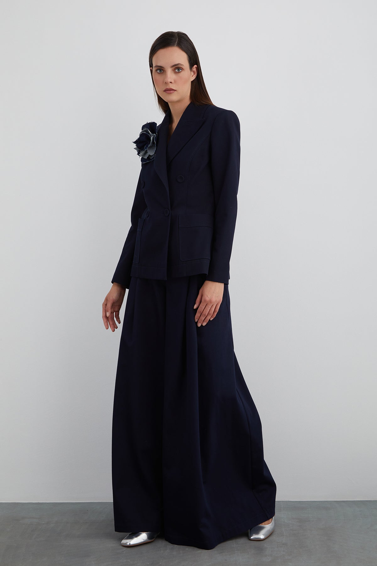 Çıkarılabilir Jean Çiçek Detaylı Cepli Ceket