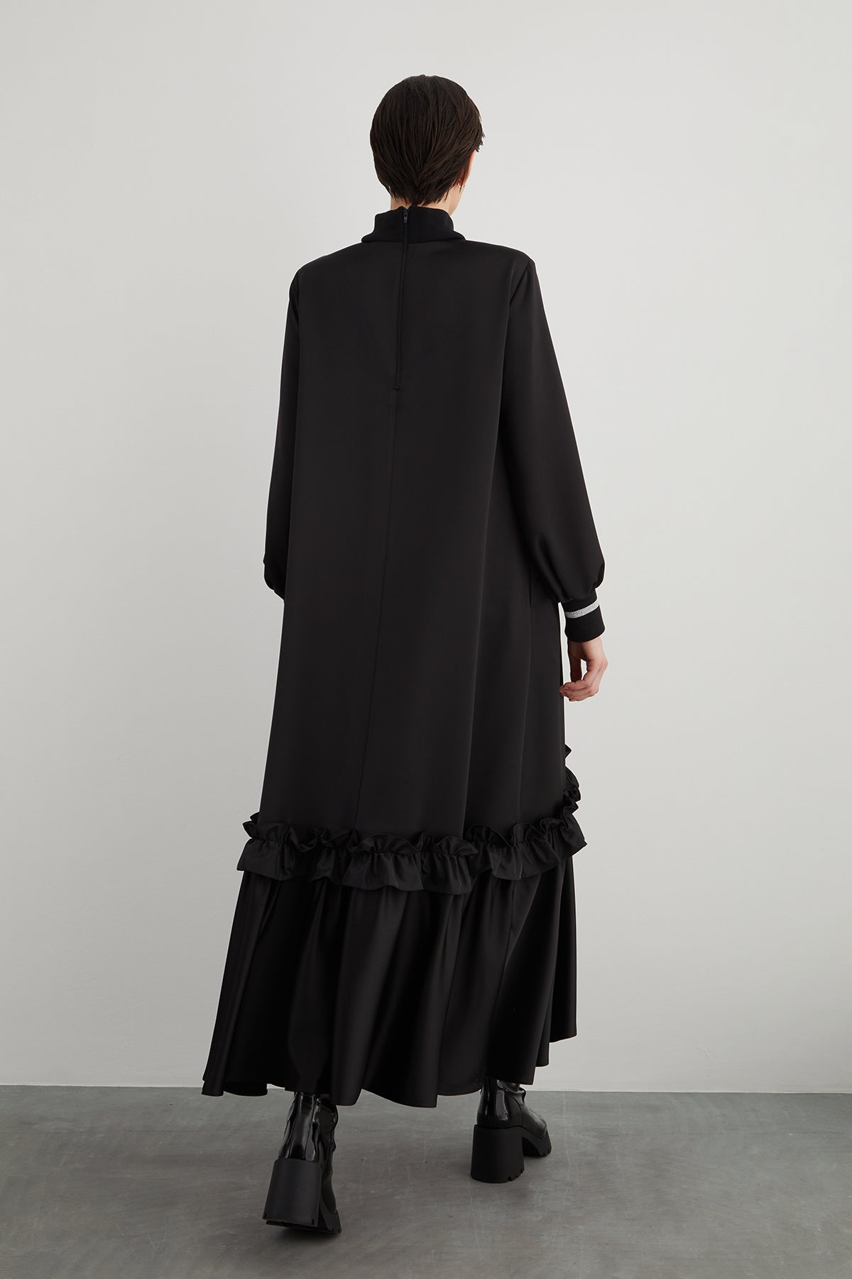 Özel Pano Desen Detaylı Triko Manşetli Dik Yaka A Form Uzun Elbise