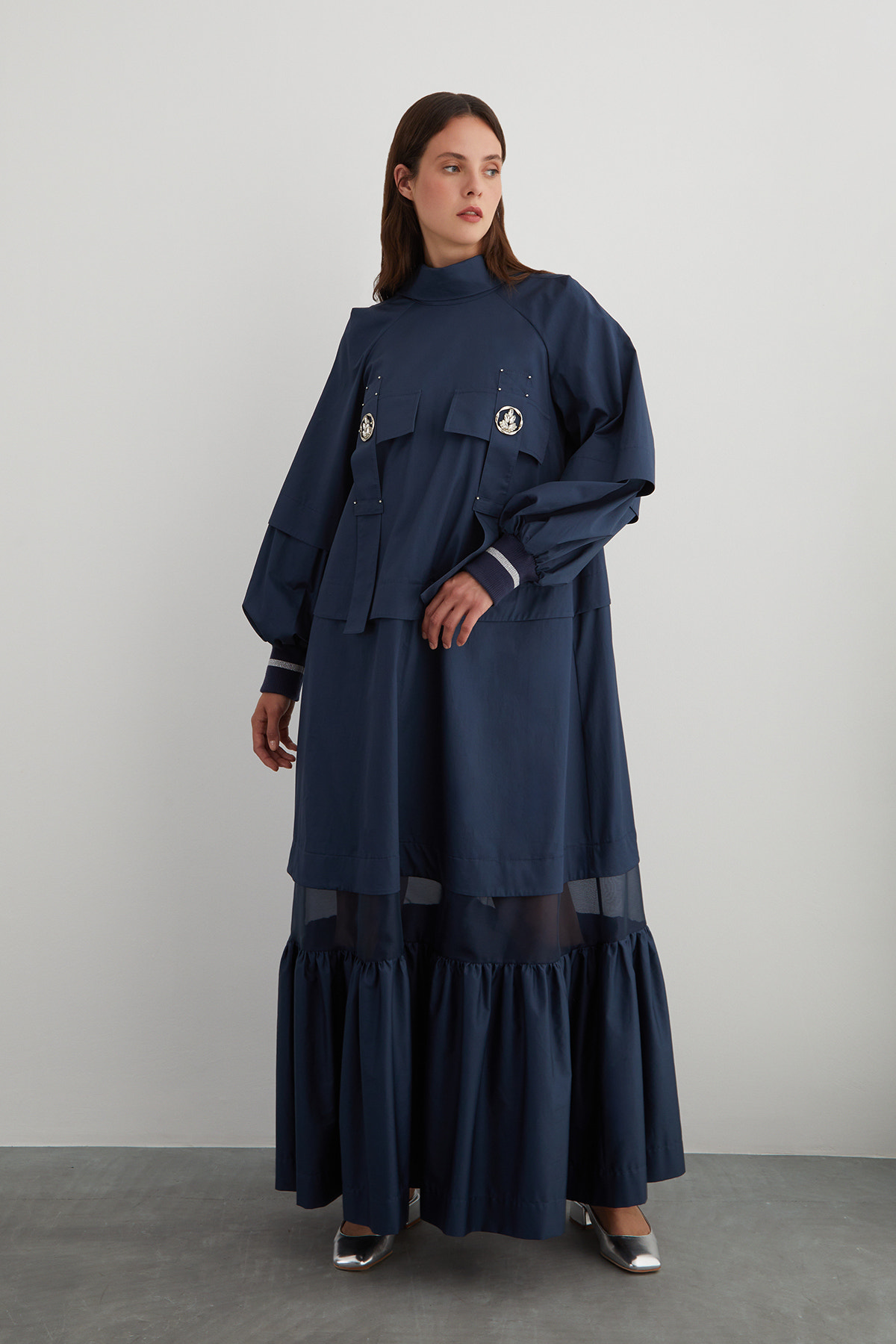 Arka Yaka Dekolteli Eteği Organze A Form Uzun Elbise