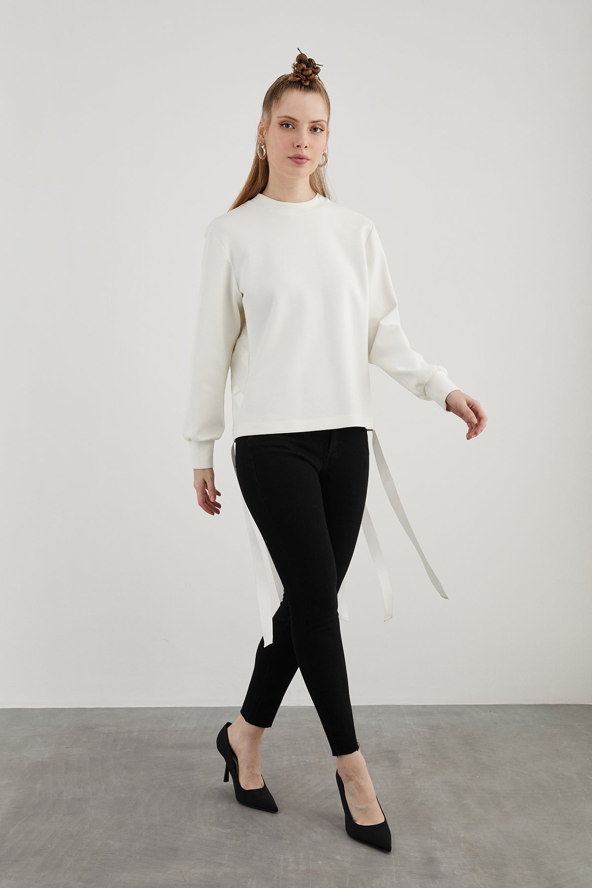 Bisiklet Yakalı Rahat Kesim Sweatshirt