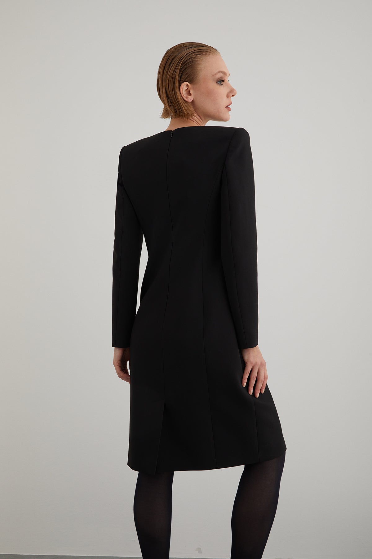 Uzun Kollu Cepli Midi Boy Siyah Kalem Elbise