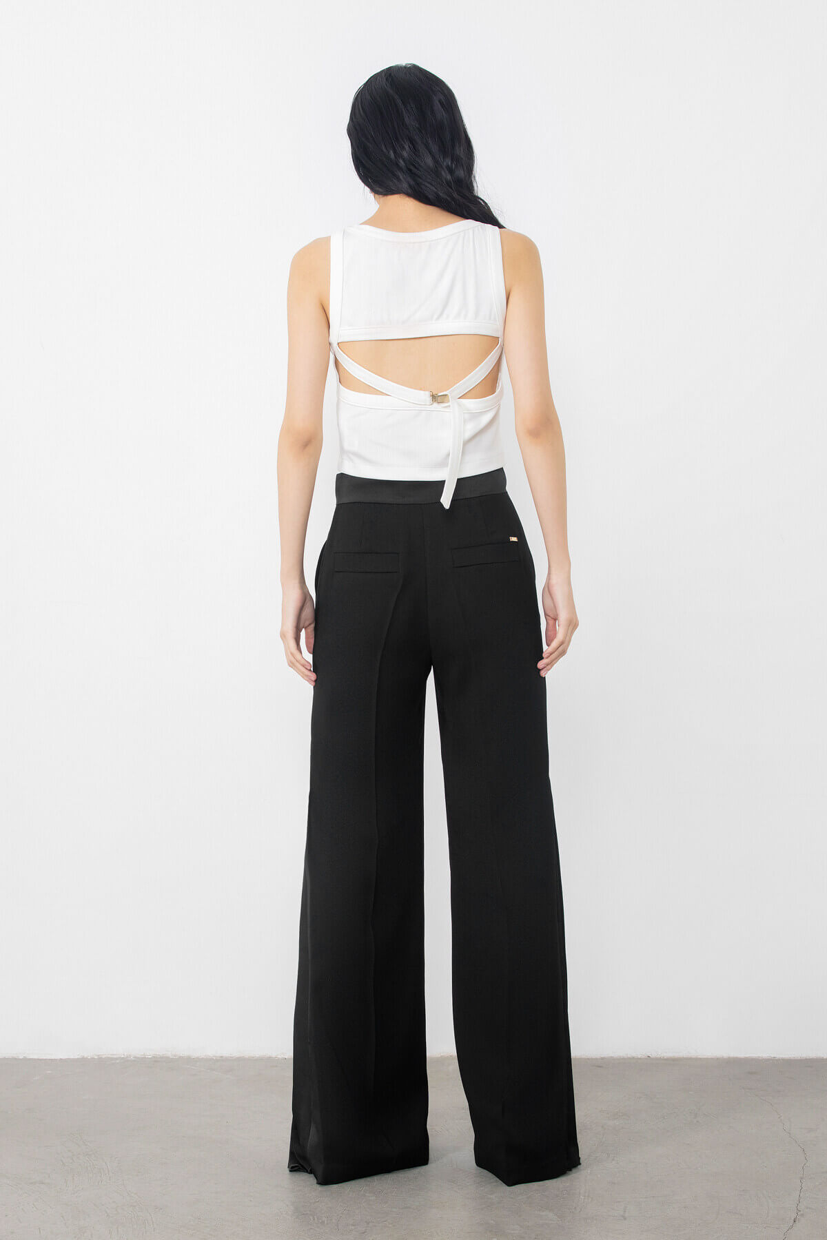 Pilise Detaylı Logolu Pantolon