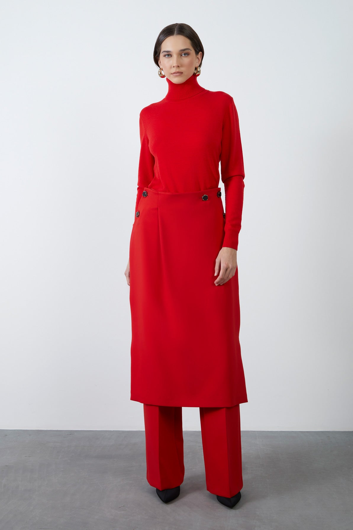 Ön Beden Çıkarılabilir Düğme Detaylı Bol Paça Pantolon