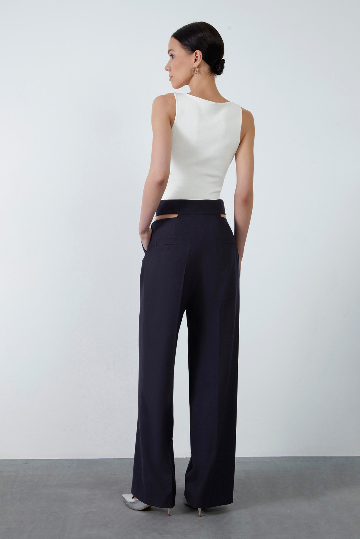 Pencere Detaylı Bol Paça Pantolon