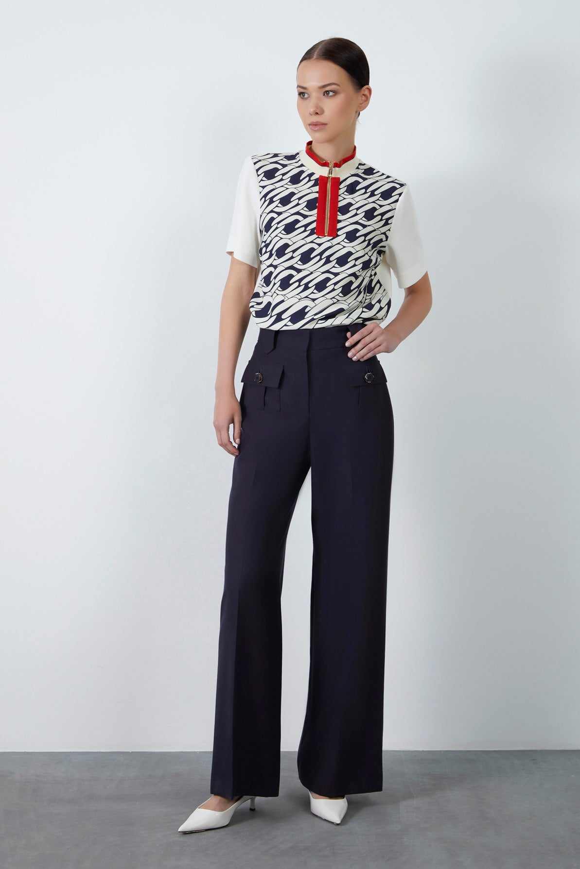 Kapaklı Cep Detaylı Bol Paça Pantolon