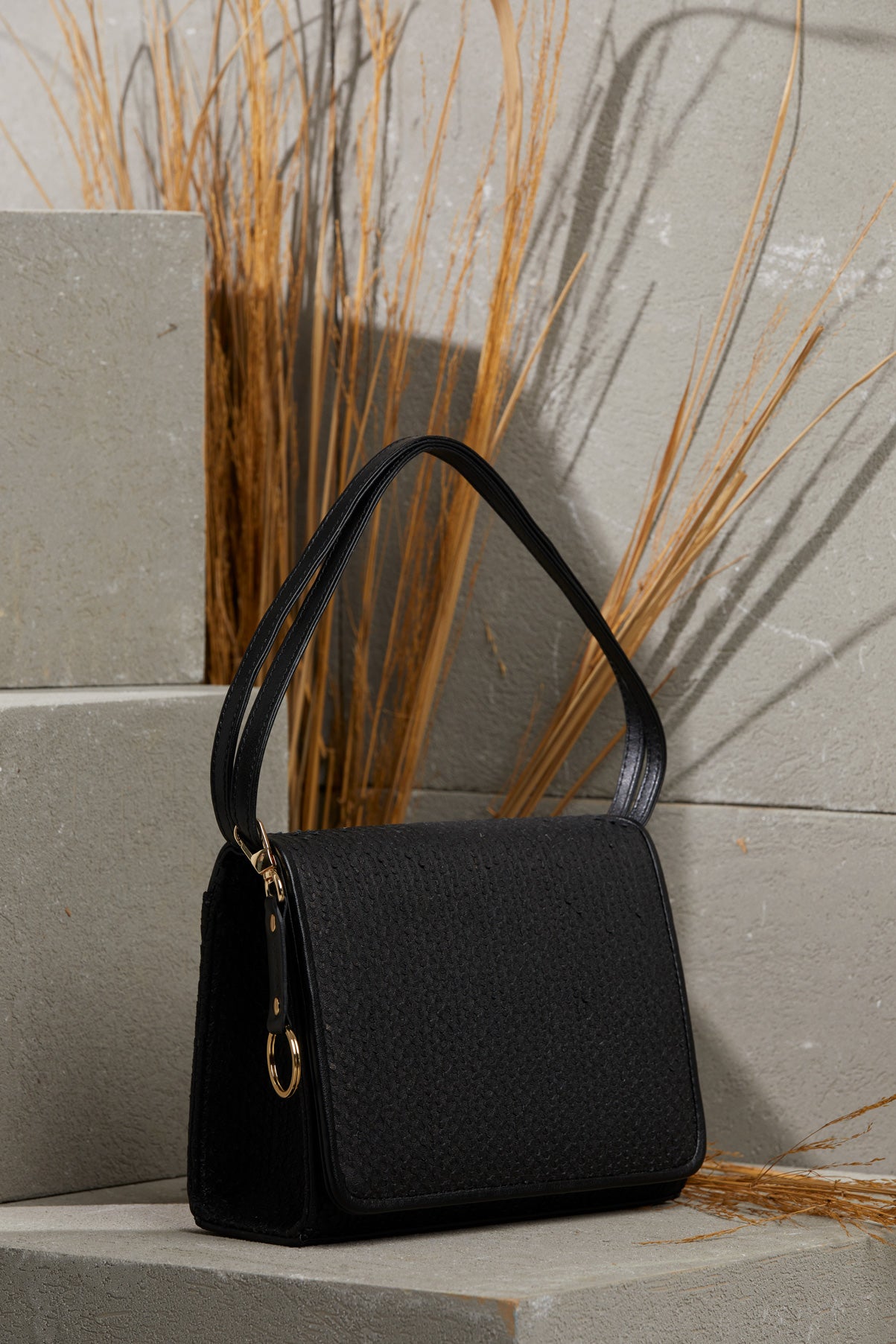 Çıtçıt Kapama İçi Cepli Deri Çanta