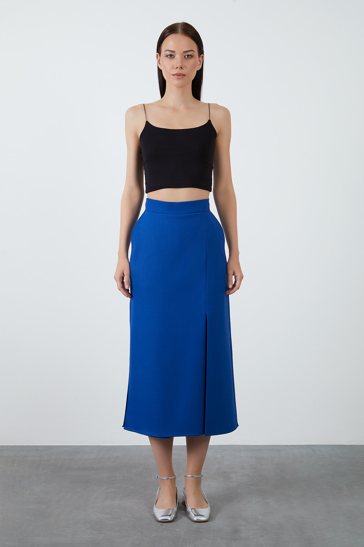 Yırtmaç Detaylı Şort Etek