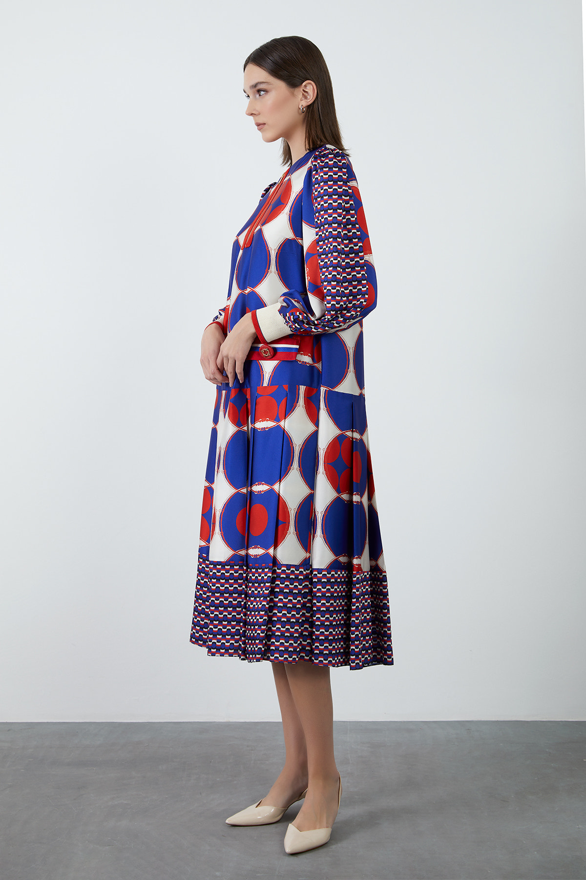 Önü Fermuar Detaylı Desenli Midi Elbise