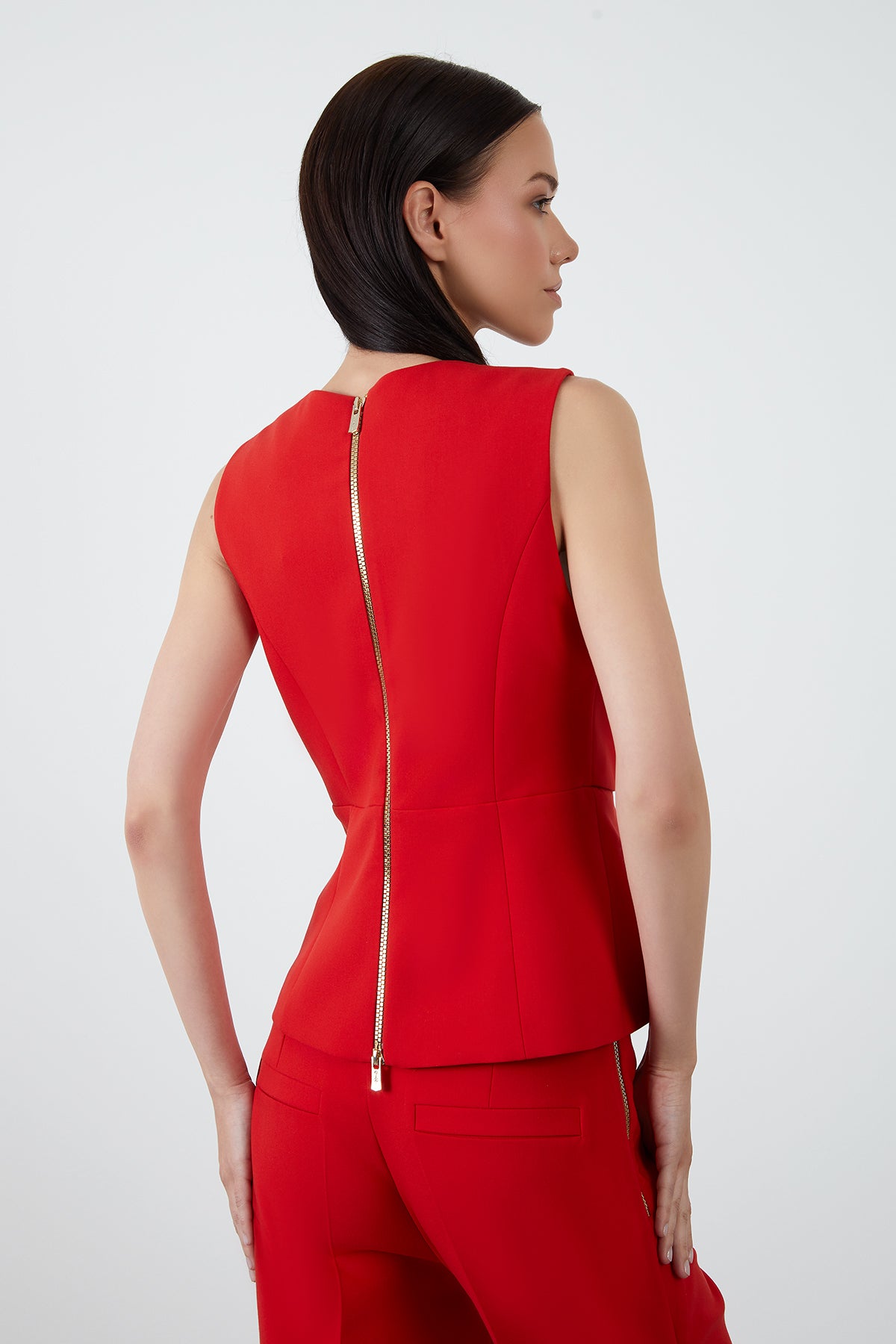 Düğme Detaylı Arkası Fermuarlı Bluz