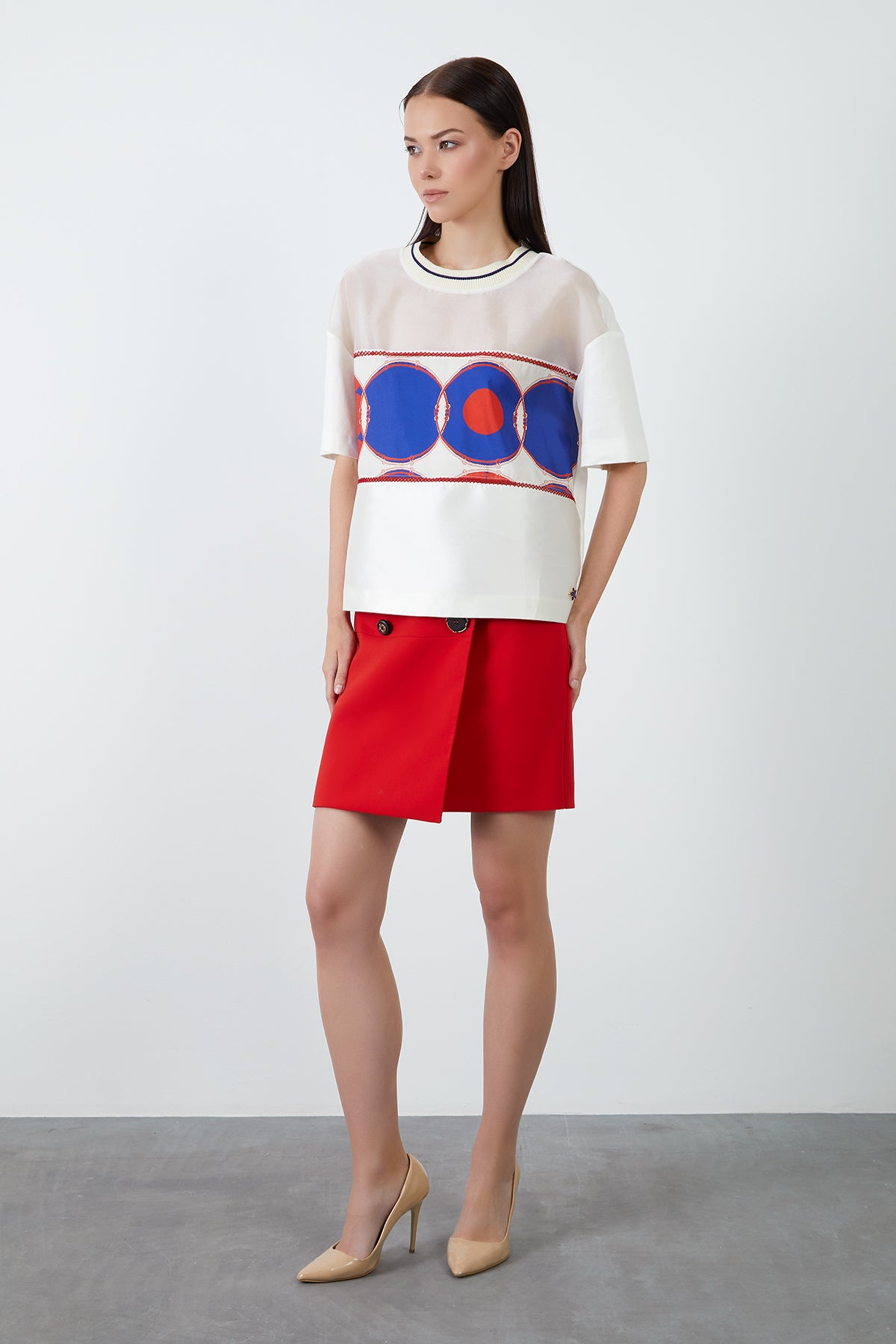 Dikiş Detaylı Triko Yaka Üst Beden Transparan Bluz