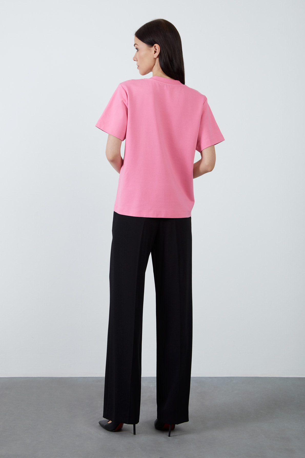 Yakası İşleme Detaylı Kısa Kollu Basic Fildişi T-shirt