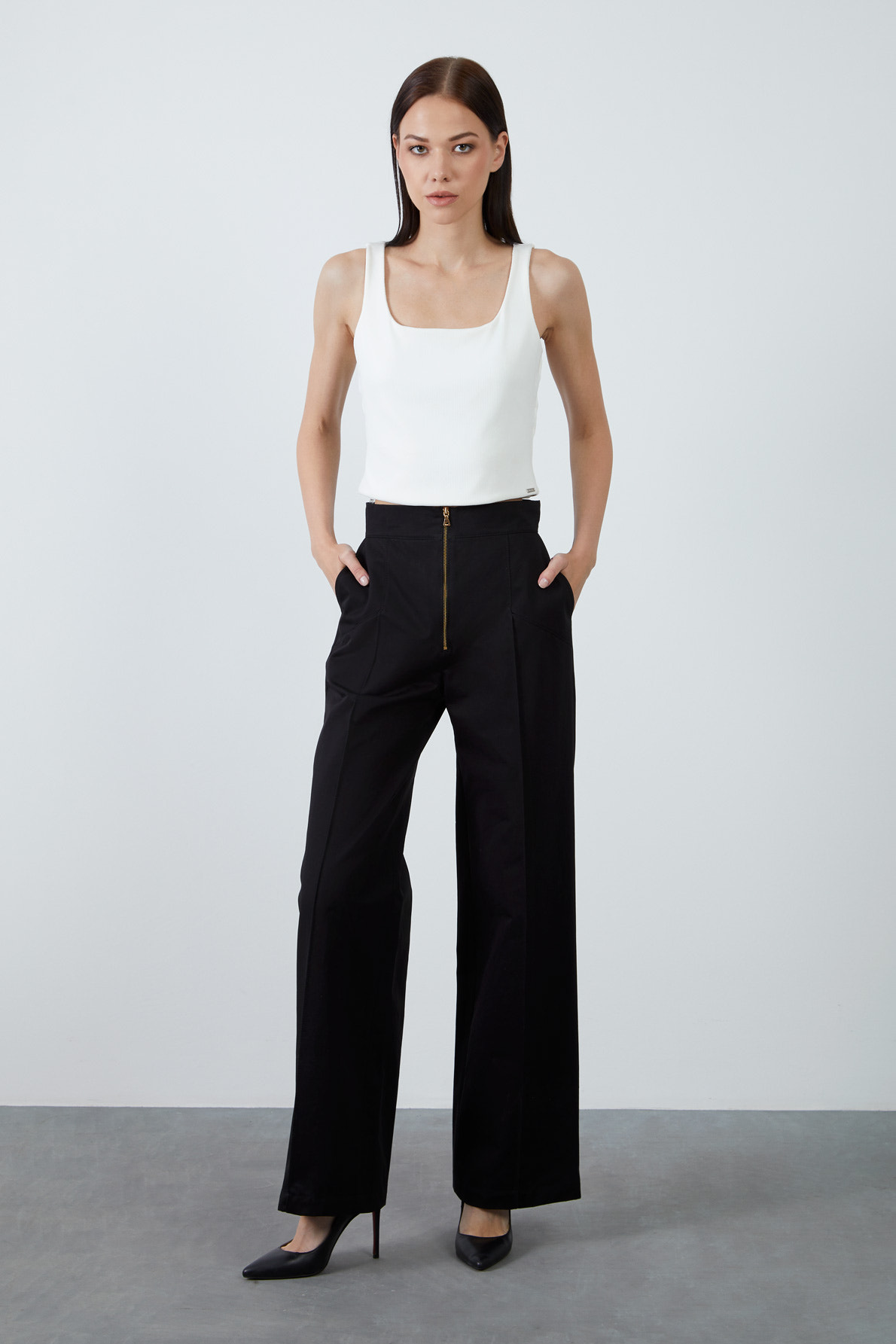 Fermuar Detaylı Yüksek Bel Pantolon