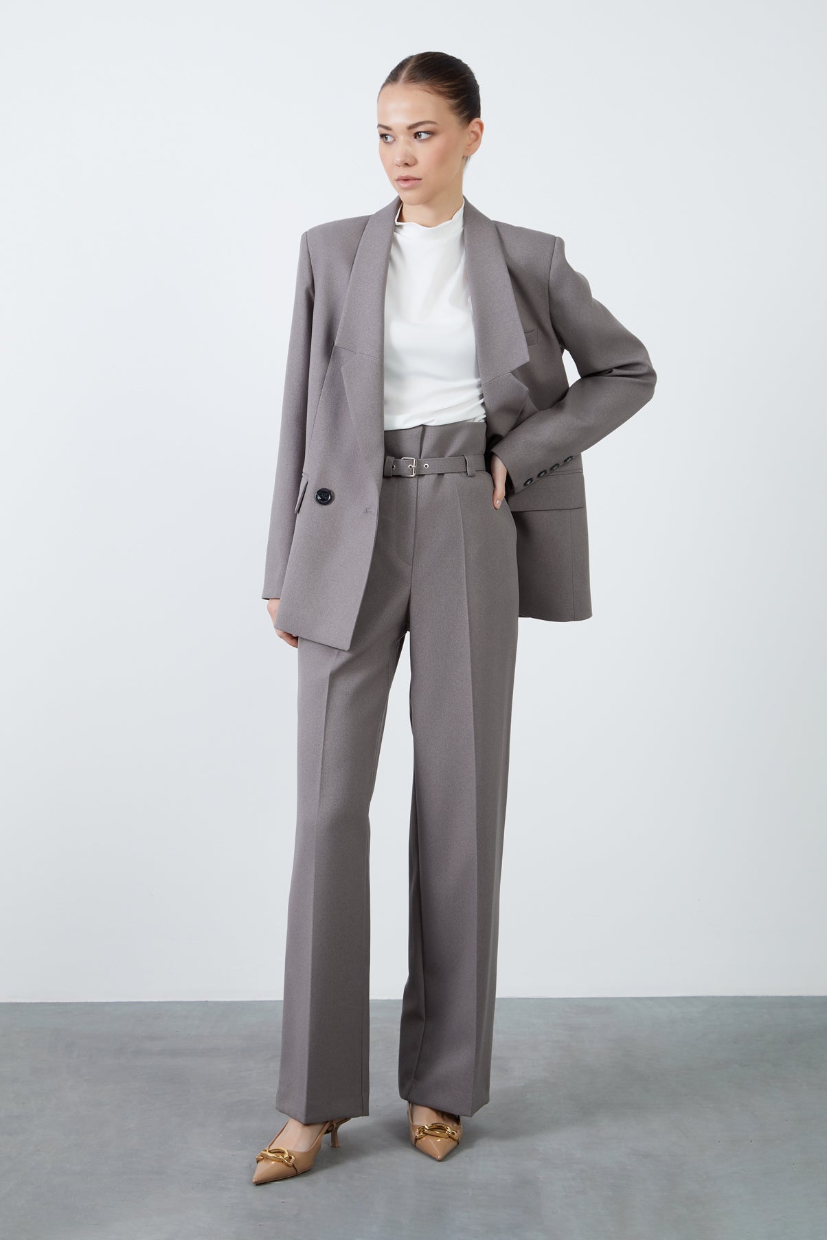 Yüksek Bel Bol Paça Pantolonlu Kadın Takım