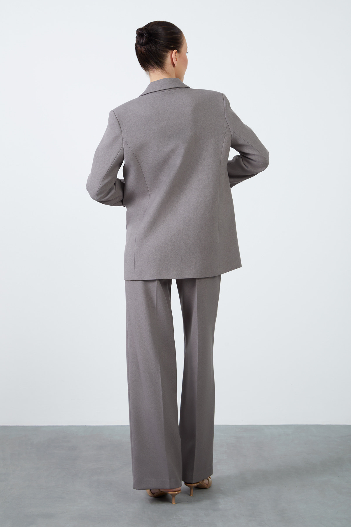 Yüksek Bel Bol Paça Pantolonlu Kadın Takım