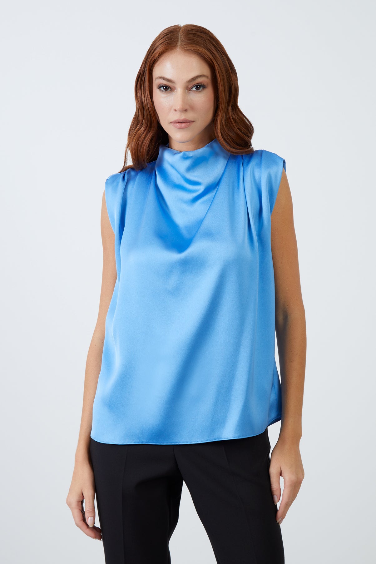 Degaje Yaka Sıfır Kol Bluz