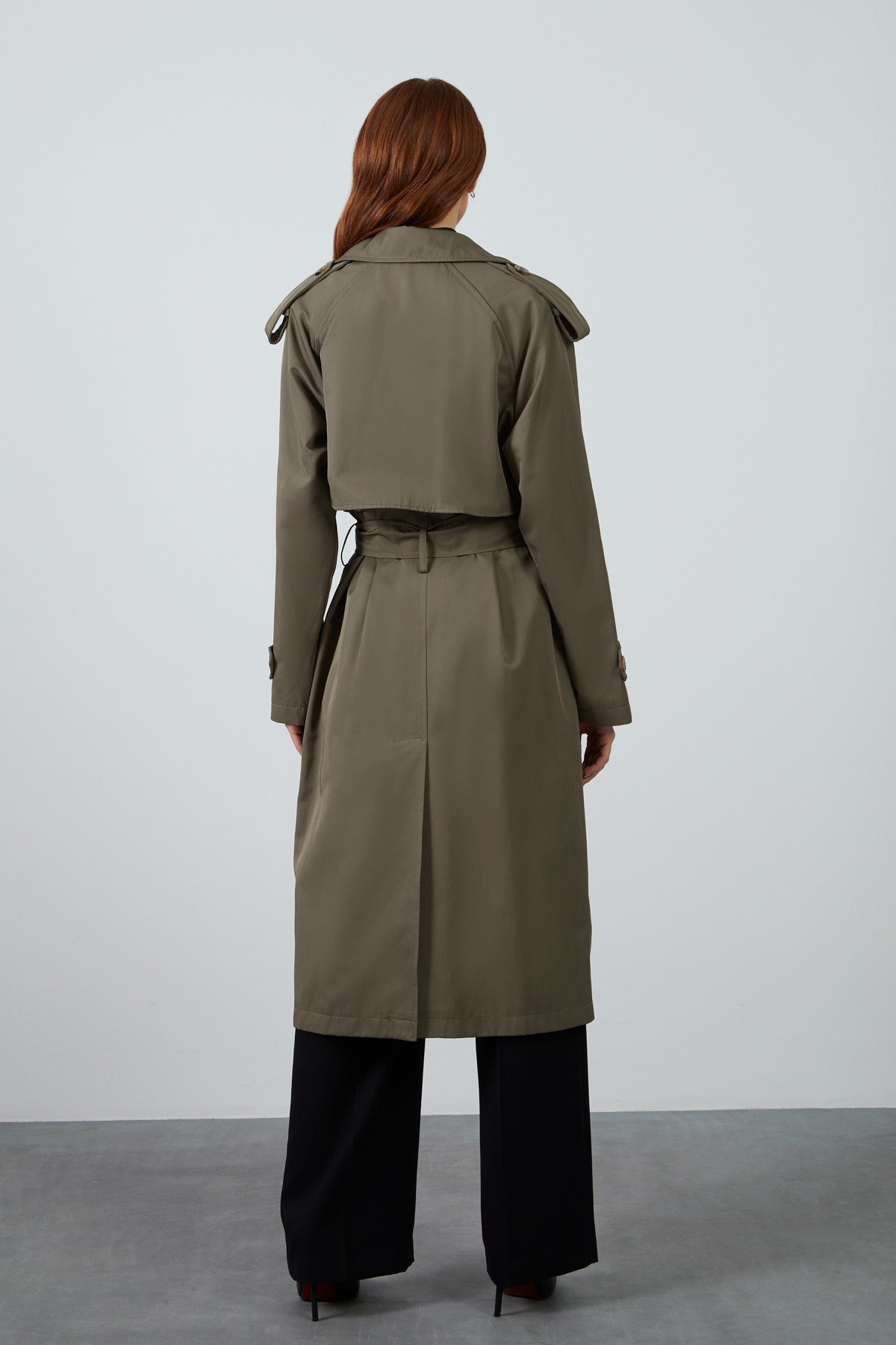 Uzun Kollu Beli Kemerli Trenchcoat