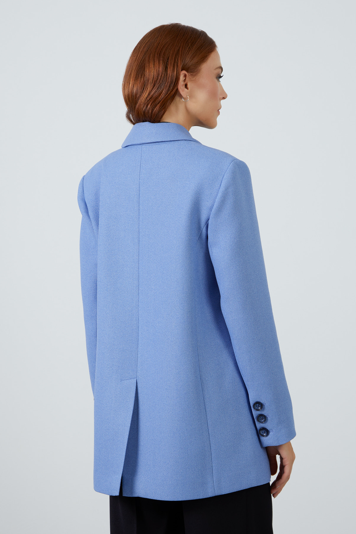 Önden Düğmeli Mono Kapamalı Rahat Kesim Bleazer Ceket