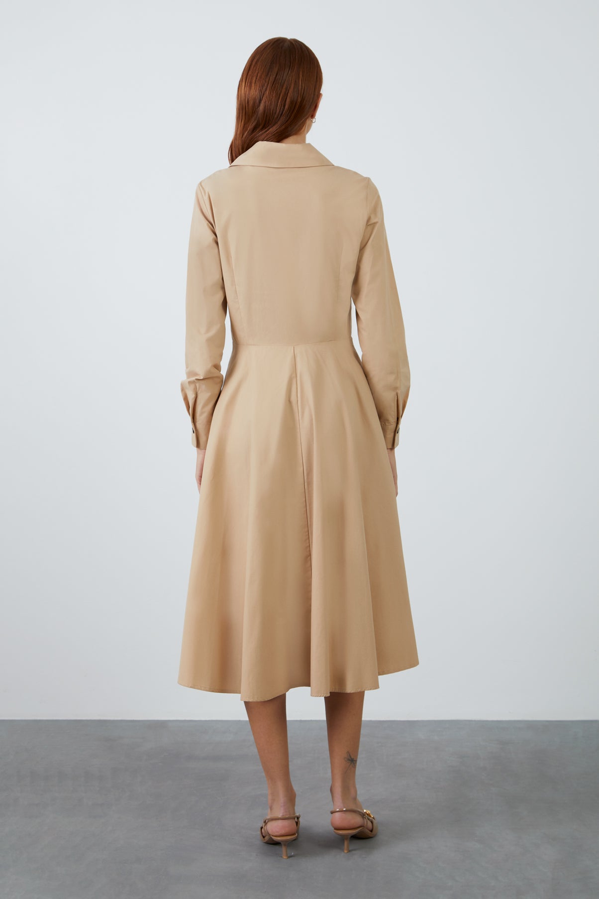 Dik Yaka Midi Boy Kloş Etekli Uzun Kollu Gömlek Elbise