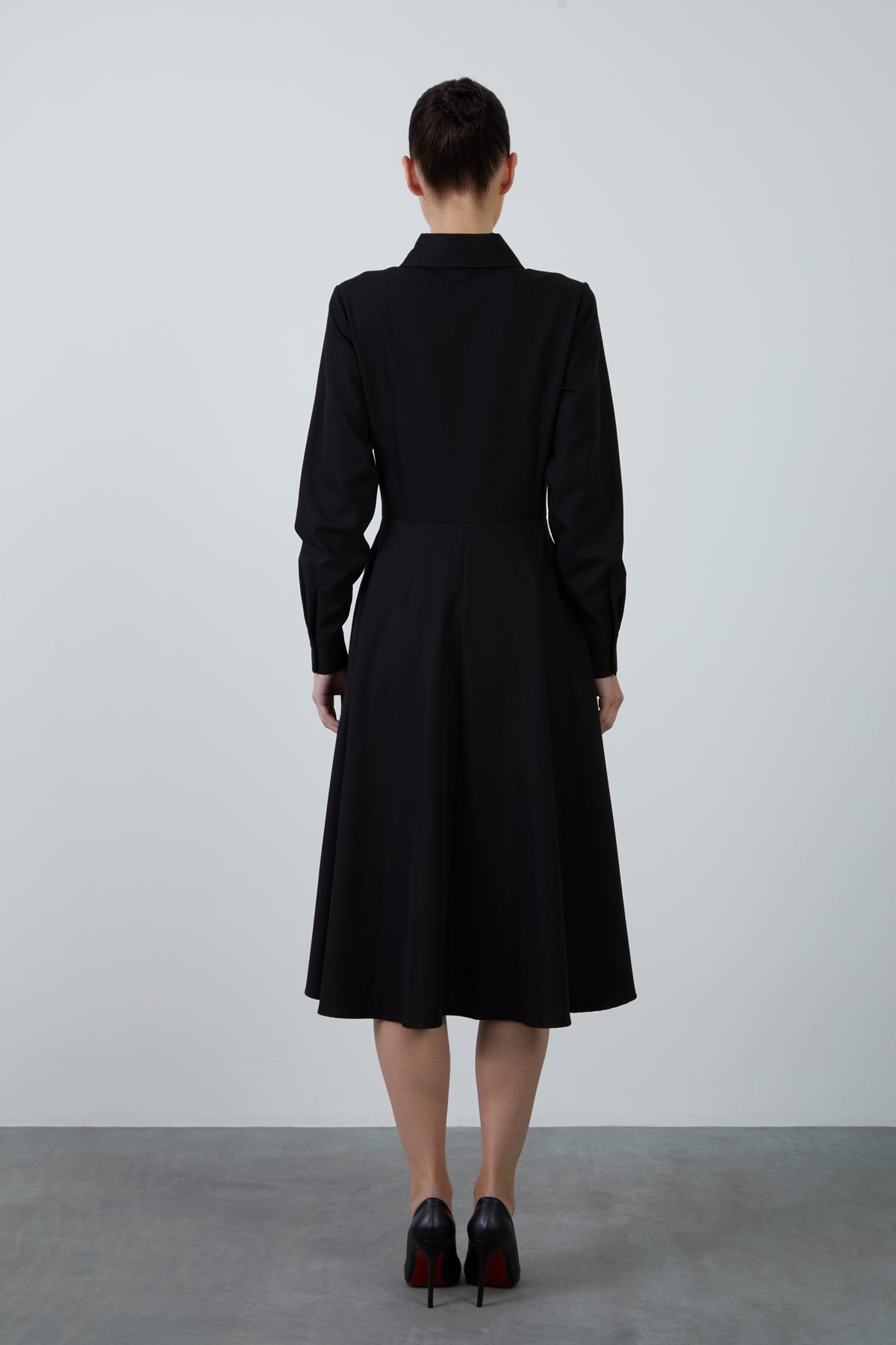 Dik Yaka Midi Boy Kloş Etekli Uzun Kollu Gömlek Elbise