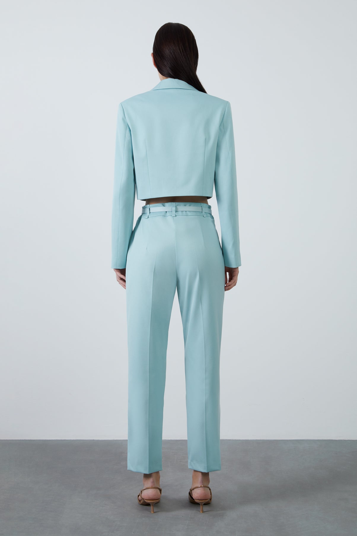 Crop Ceketli Pantolonlu Takım