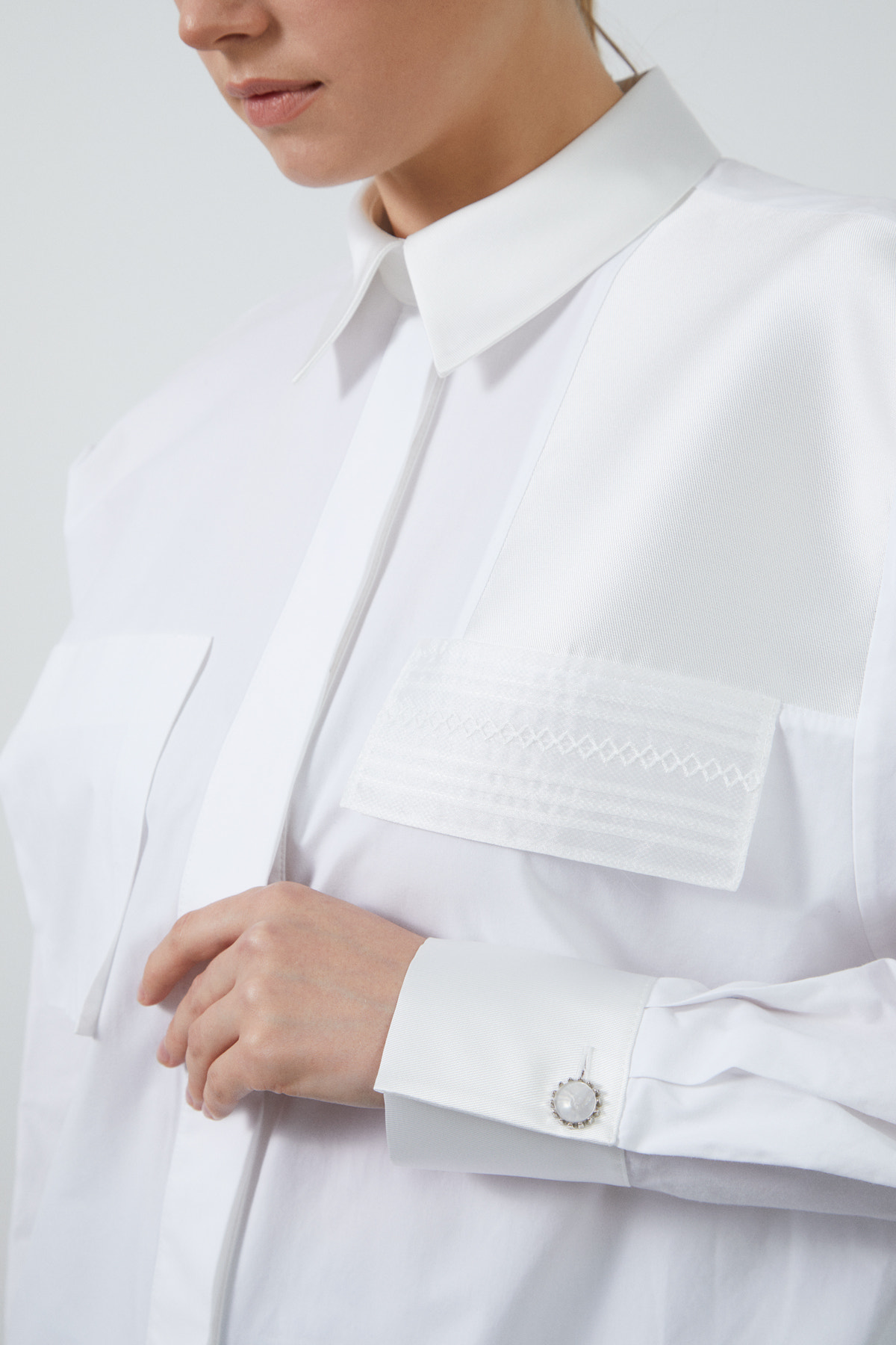 Cep Kapağı Nervür Detaylı Uzun Poplin Gömlek