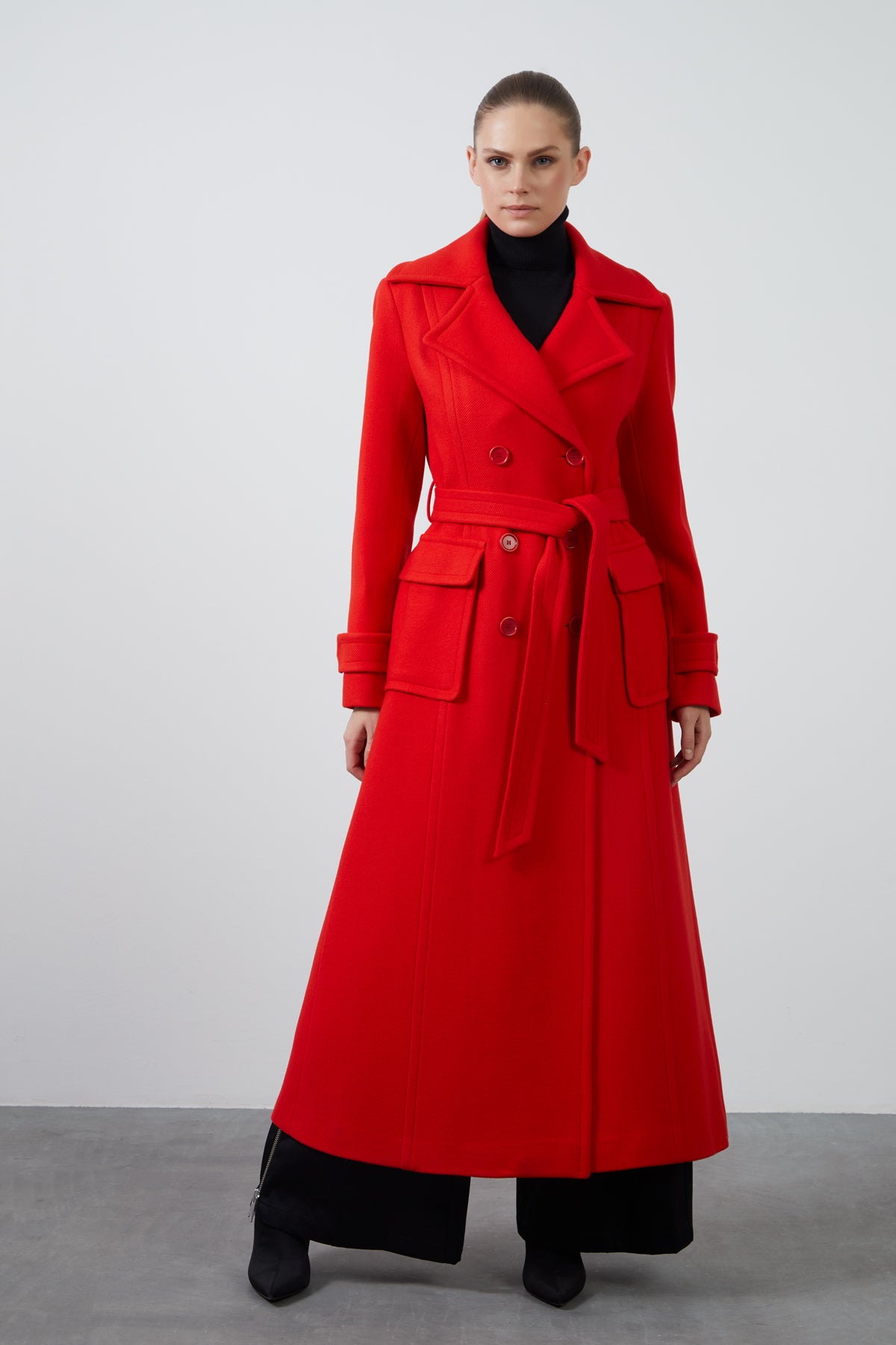 Seyyar Kuşaklı Geniş Cep Uzun Kaşe Kaban